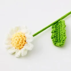 GigiandTom Daffodil Hand Knitted Crochet Flower White* Vases