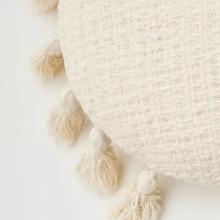GigiandTom Round Tassel Cushion With Insert White* Cushions & Throws